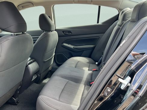 Used 2025 Nissan Altima 2.5 SV AWD/4WD image 10