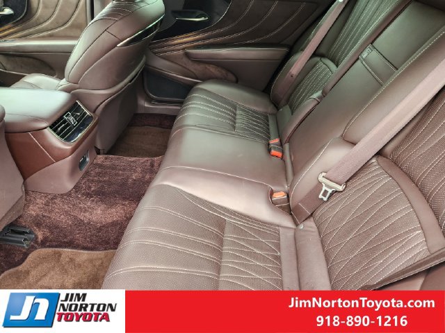 Used 2020 Lexus LS 500 w/ Interior Upgrade Package RWD image 31