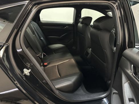 Used 2019 Honda Accord Sport image 36