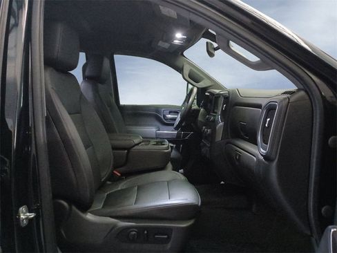 Used 2021 Chevrolet Silverado 2500 LTZ w/ Z71 Off-Road Package image 15