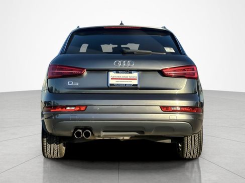 Used 2018 Audi Q3 2.0T Premium w/ Convenience Package image 4