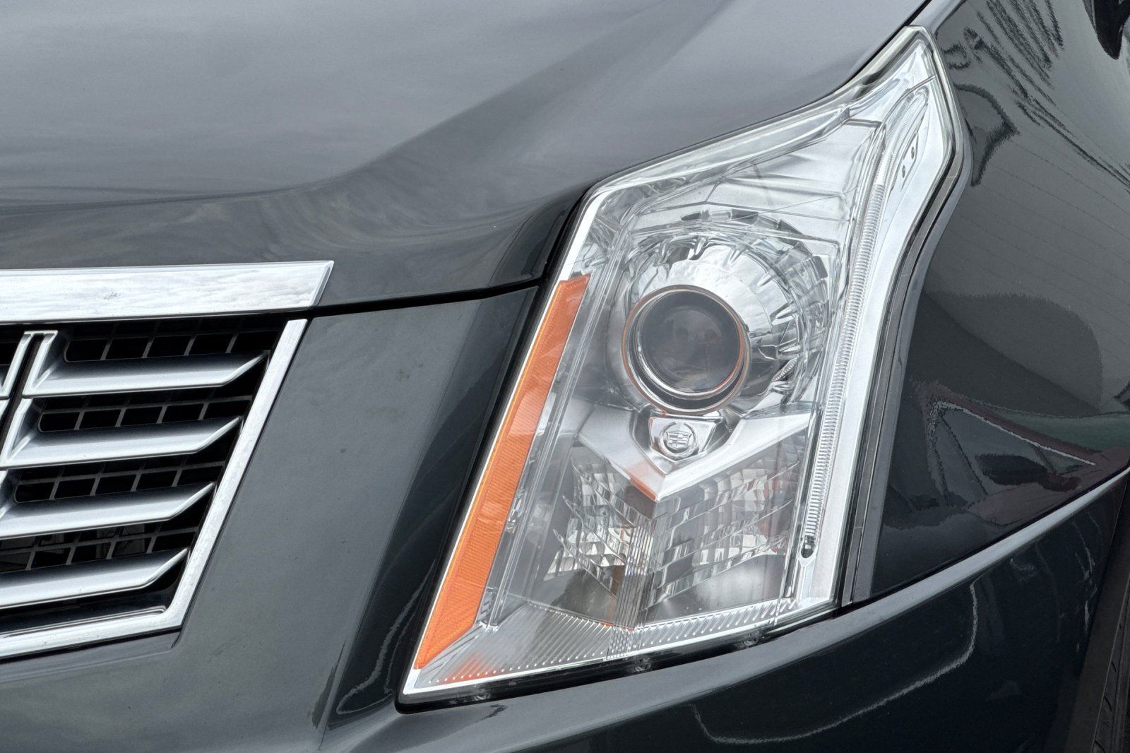 Used 2016 Cadillac SRX Premium AWD/4WD image 48