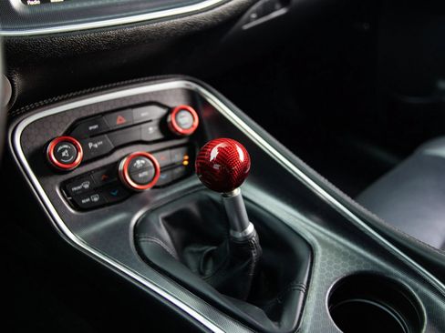 Used 2016 Dodge Challenger R/T Plus RWD image 29