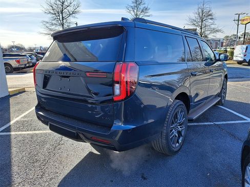 New 2026 Ford Expedition Max Platinum image 6