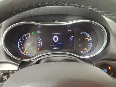 Used 2019 Jeep Grand Cherokee Altitude AWD/4WD image 20