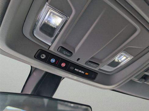 Used 2019 Chevrolet Silverado 1500 LT Trail Boss w/ Bed Protection Package image 22