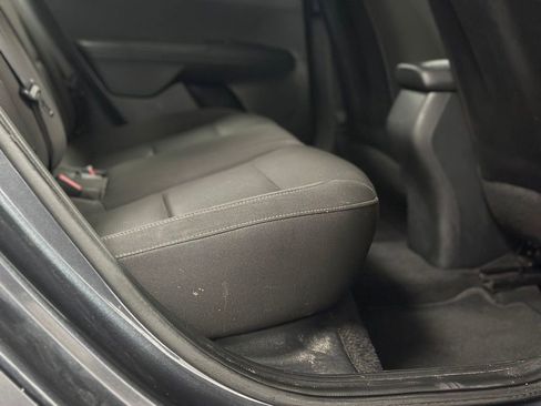 Used 2020 Kia Forte LXS FWD image 19