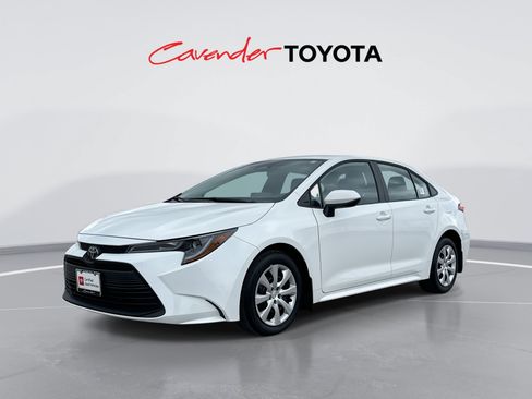 Certified 2026 Toyota Corolla LE FWD image 1
