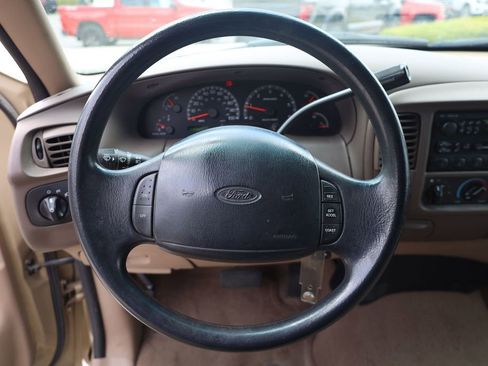 Used 1999 Ford F150 XLT AWD/4WD image 13