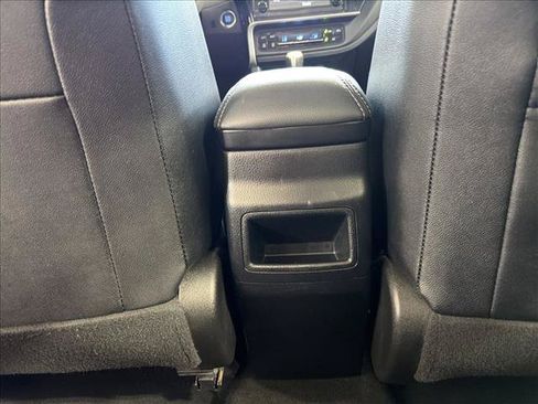 Used 2018 Toyota Corolla SE w/ SE Premium Package FWD image 24