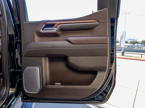 Used 2023 GMC Sierra 1500 Denali w/ Denali Reserve Package image 39