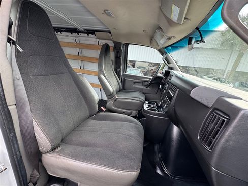 Used 2022 Chevrolet Express 2500 w/ Driver Convenience Package image 14