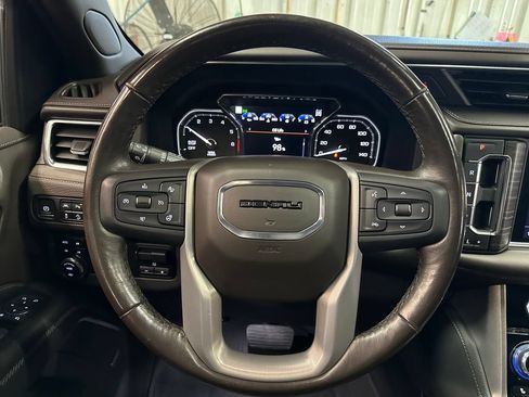 Used 2021 GMC Yukon Denali w/ Denali Ultimate Package AWD/4WD image 20