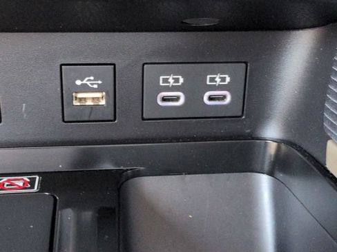 Certified 2025 Toyota Camry SE FWD image 20