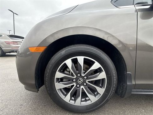 Used 2023 Honda Odyssey EX-L image 10