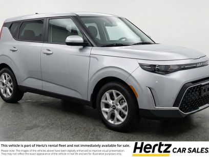 Used 2025 Kia Soul LX w/ LX Technology Package