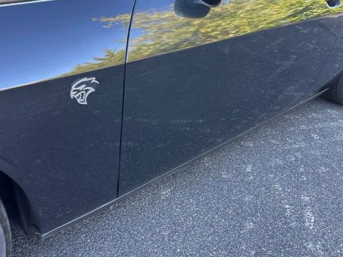 Used 2015 Dodge Challenger SRT Hellcat RWD image 11