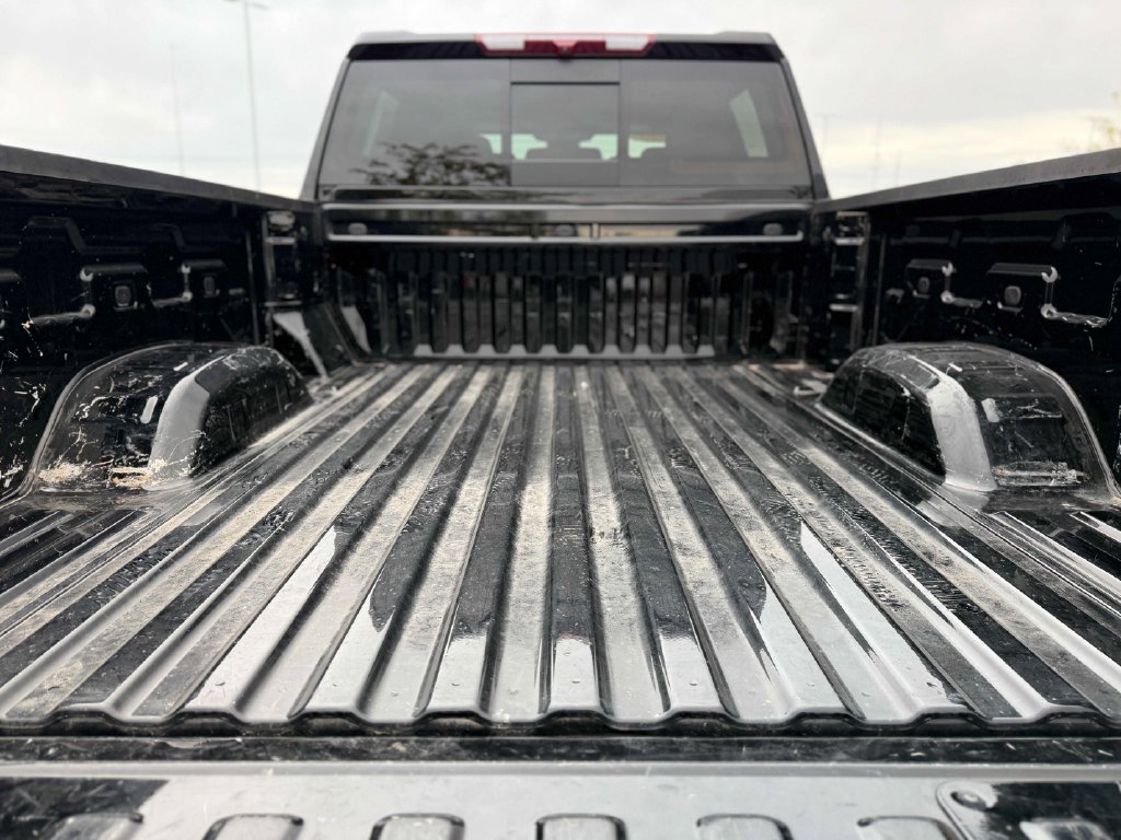 Used 2025 Chevrolet Silverado 3500 LT w/ All Star Edition AWD/4WD image 16