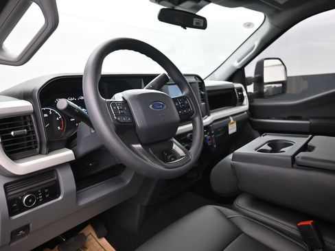 New 2026 Ford F250 XL w/ STX Appearance Package AWD/4WD image 18
