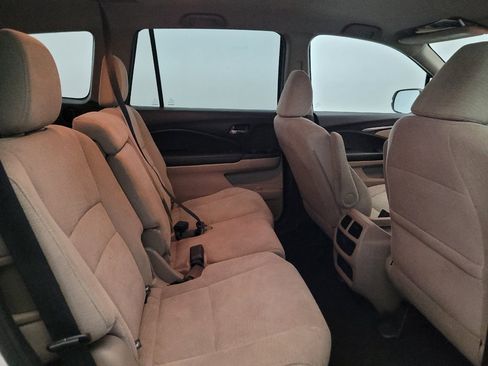 Used 2016 Honda Pilot LX image 19