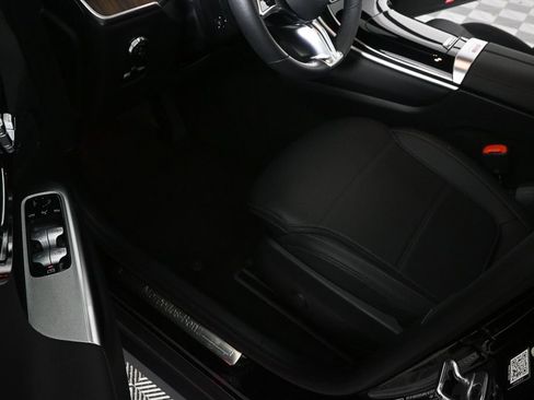 Certified 2026 Mercedes-Benz GLC 300 image 7