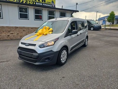 Used 2018 Ford Transit Connect XL FWD image 3