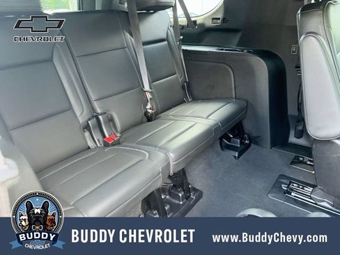 Used 2023 GMC Yukon XL Denali AWD/4WD image 29