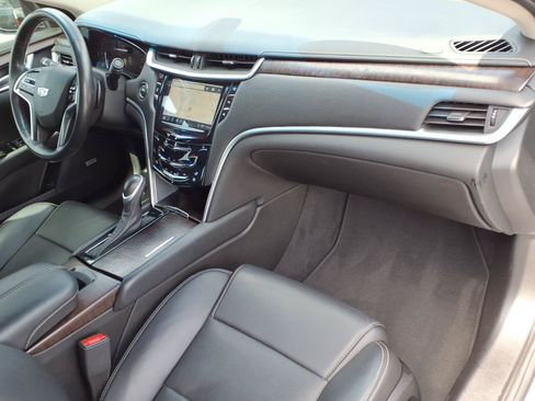 Used 2019 Cadillac XTS Luxury FWD image 10