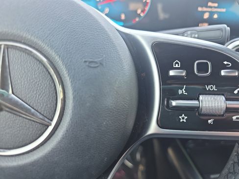 Used 2023 Mercedes-Benz GLA 250 4MATIC image 18