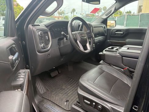 Used 2022 GMC Sierra 1500 SLT w/ Driver Alert Package I AWD/4WD image 8