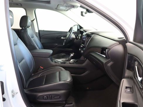 Certified 2021 Chevrolet Traverse High Country image 21