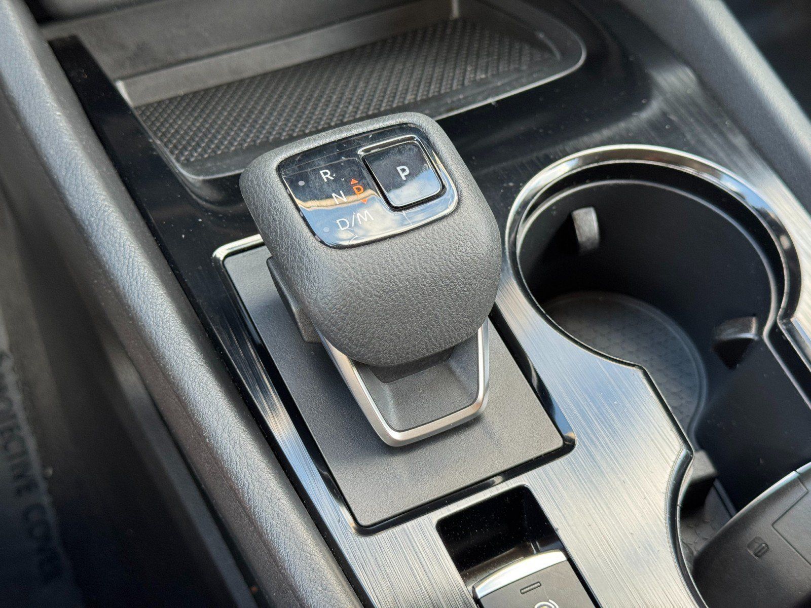 Used 2024 Nissan Rogue SV w/ SV Premium Package AWD/4WD image 26