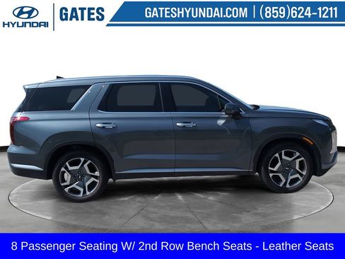 Used 2025 Hyundai Palisade SEL FWD image 3