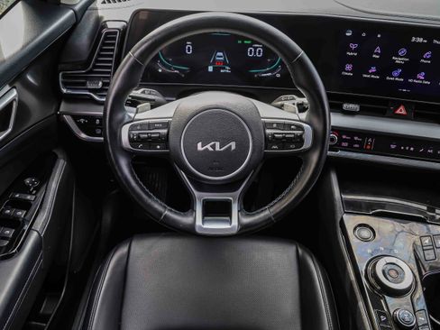 Certified 2023 Kia Sportage EX AWD/4WD image 17