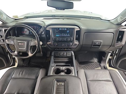 Used 2018 GMC Sierra 2500 SLT w/ All Terrain HD Package AWD/4WD image 11