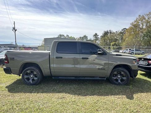 Used 2020 RAM 1500 Big Horn w/ Built-to-serve Edition image 16