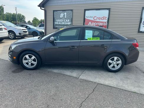 Used 2015 Chevrolet Cruze LT FWD image 8