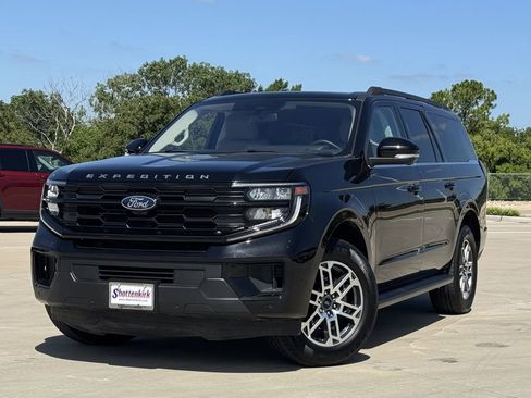 Used 2025 Ford Expedition Max Active RWD image 1