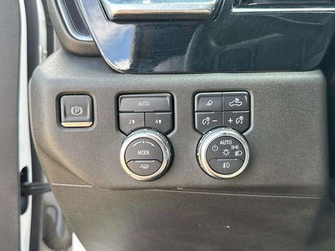 Used 2024 GMC Sierra 1500 SLT AWD/4WD image 27