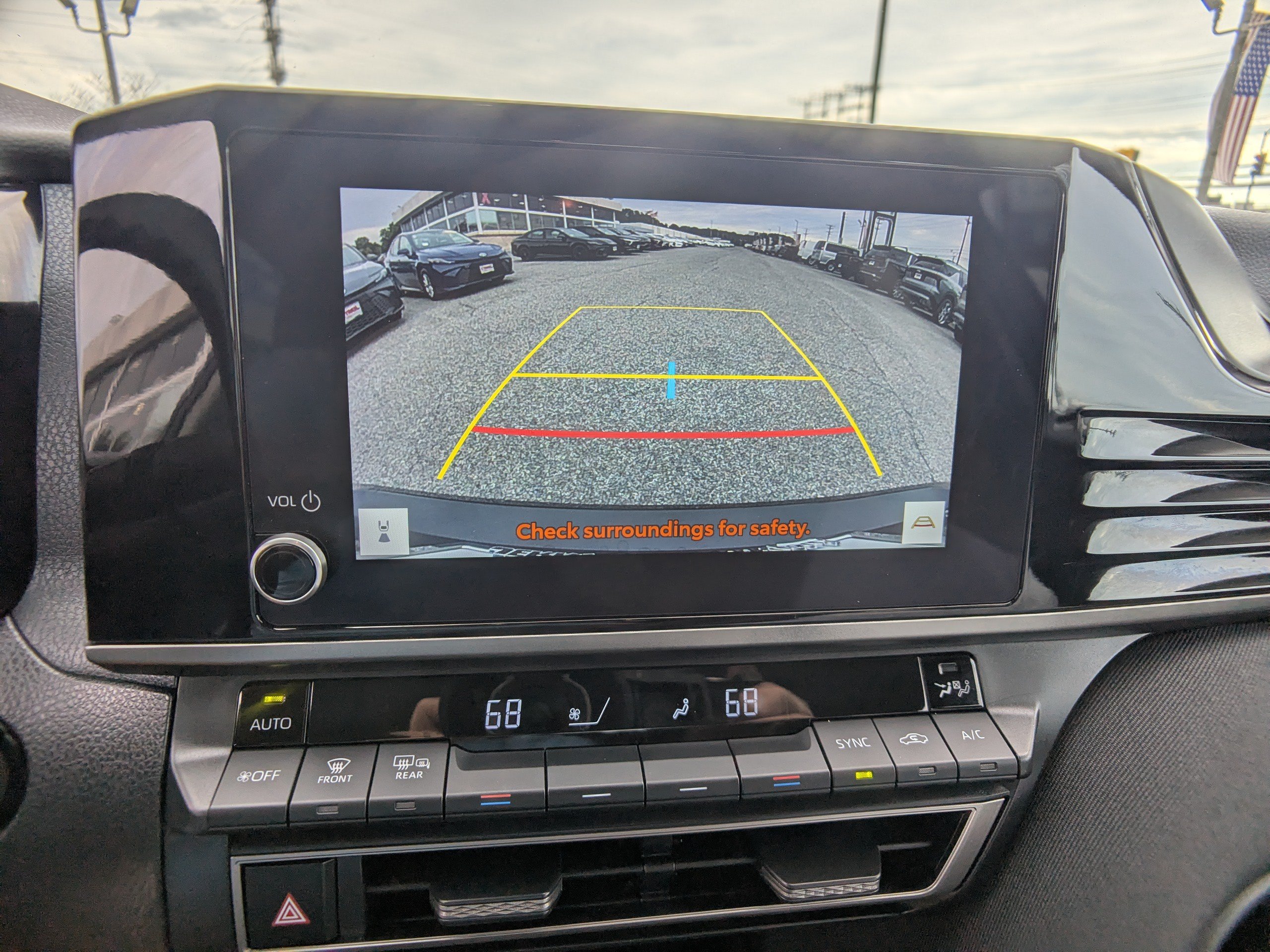 Used 2025 Toyota Camry LE FWD image 20