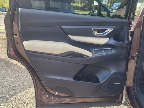 Used 2019 Subaru Ascent Limited w/ Popular Package #3 image 32