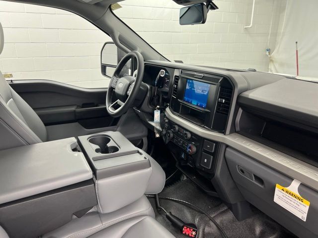 New 2025 Ford F350 XL w/ XL Chrome Package AWD/4WD image 23