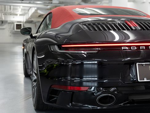 Used 2023 Porsche 911 Carrera S RWD image 20