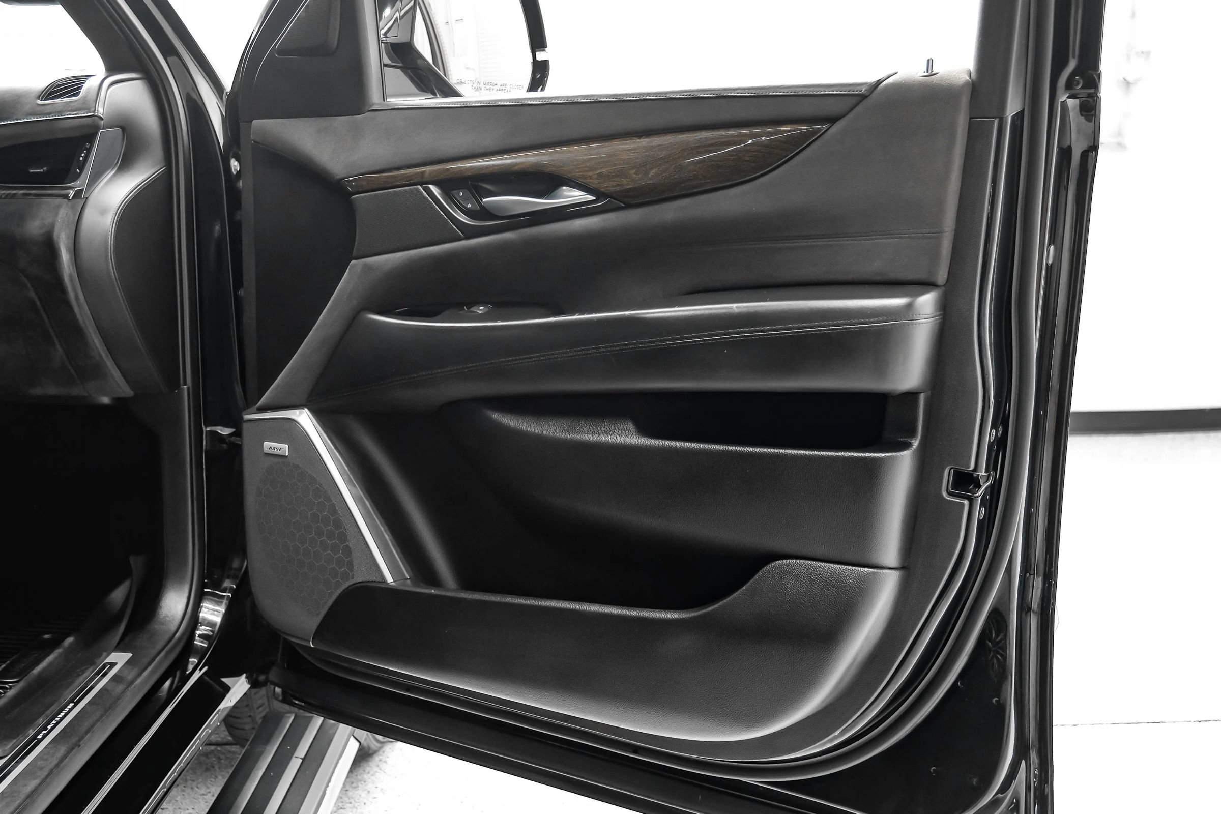 Used 2016 Cadillac Escalade Platinum AWD/4WD image 55