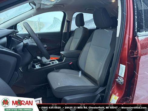 Used 2019 Ford Escape SE image 12
