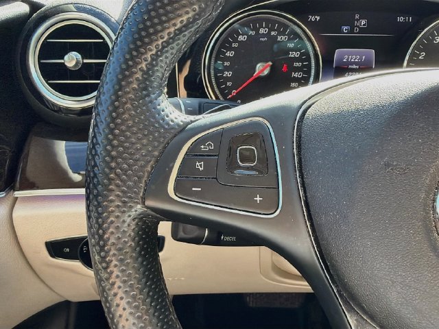 Used 2017 Mercedes-Benz E 300 image 35