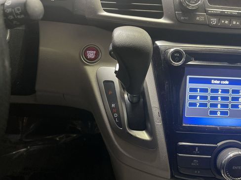 Used 2015 Honda Odyssey EX-L image 19