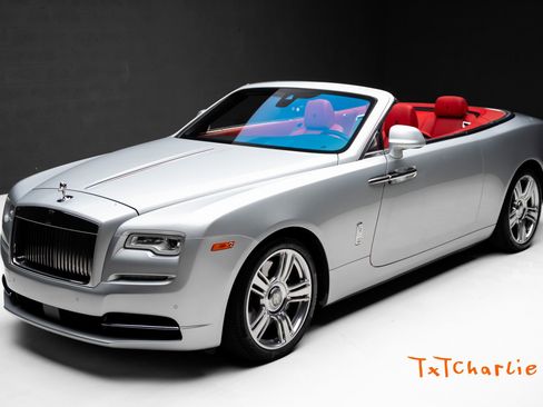 Used 2017 Rolls-Royce Dawn RWD image 1
