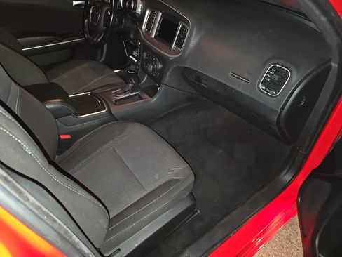 Used 2022 Dodge Charger SXT RWD image 10