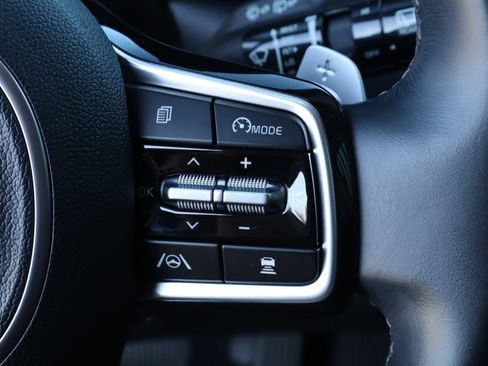Used 2023 Kia Sorento EX FWD image 16